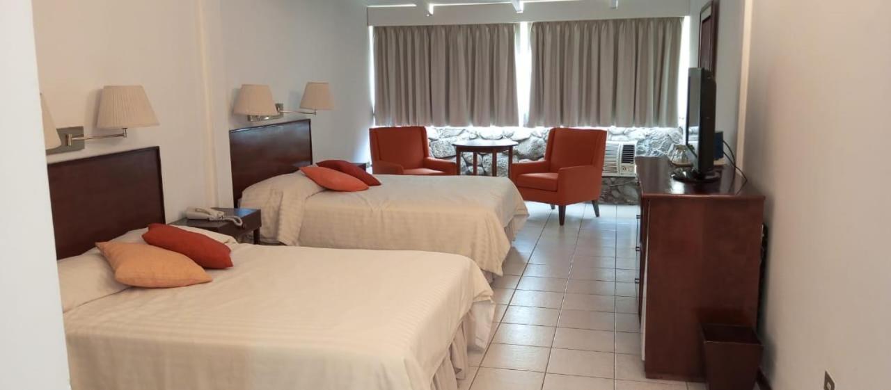 Hotel La Pedregosa Mérida Exteriör bild